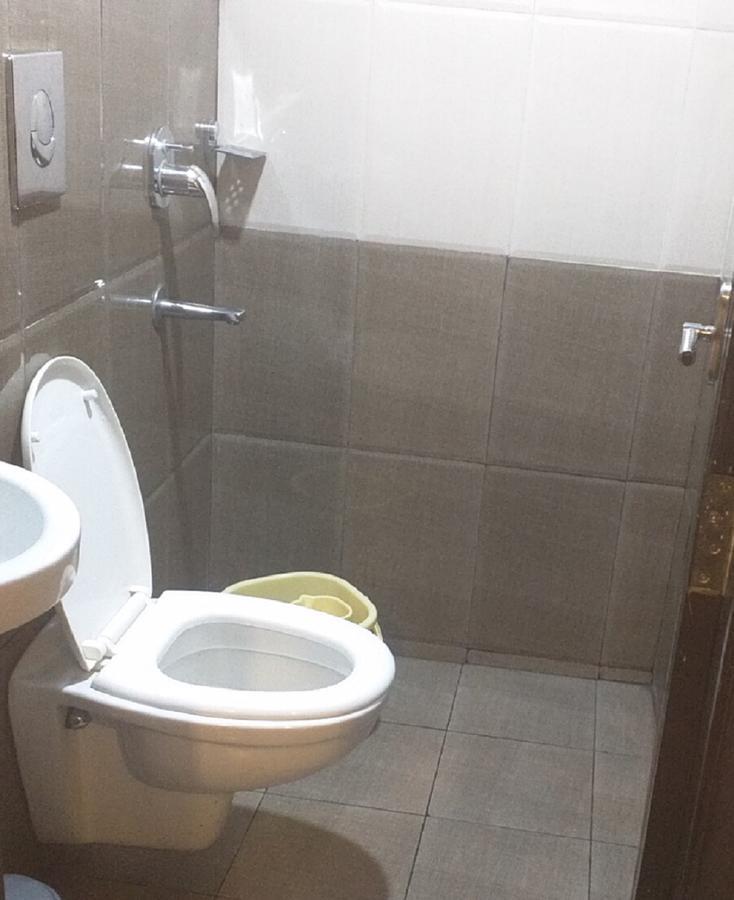 Collection O 8267 Galaxy Inn Kochi Екстериор снимка