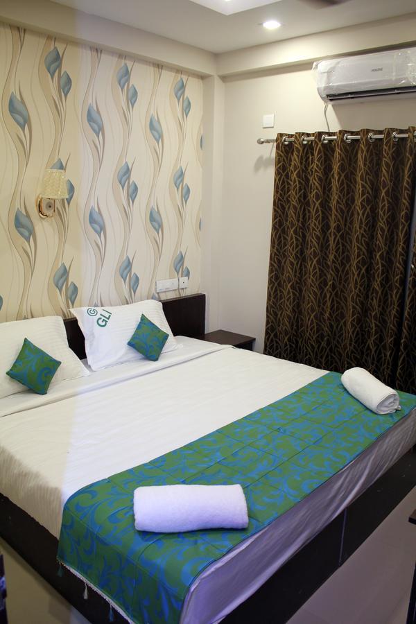 Collection O 8267 Galaxy Inn Kochi Екстериор снимка