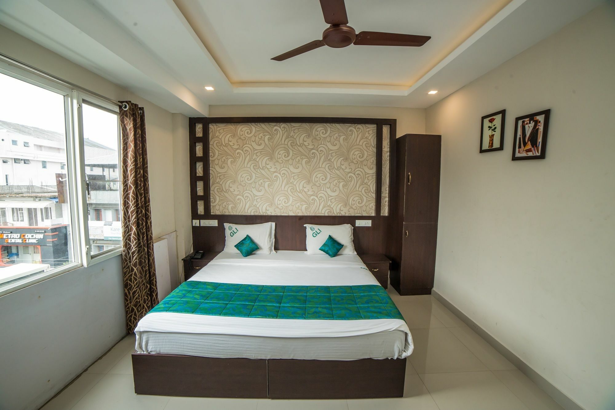 Collection O 8267 Galaxy Inn Kochi Екстериор снимка